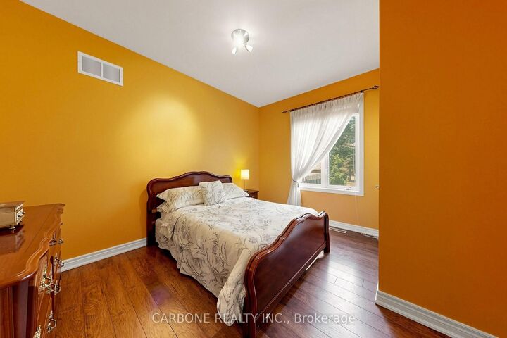Property Photo: 59 Campbell Crescent ON N0H 2G0