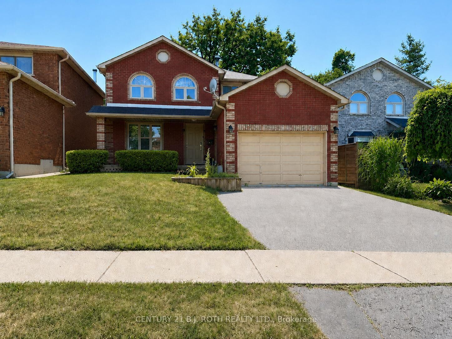 Property Photo: 29 Irwin Drive Upper ON L4N 7A6