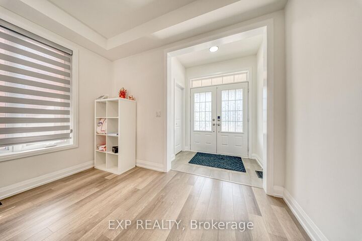 Property Photo: 8 Prosperity Way ON L9N 0V1