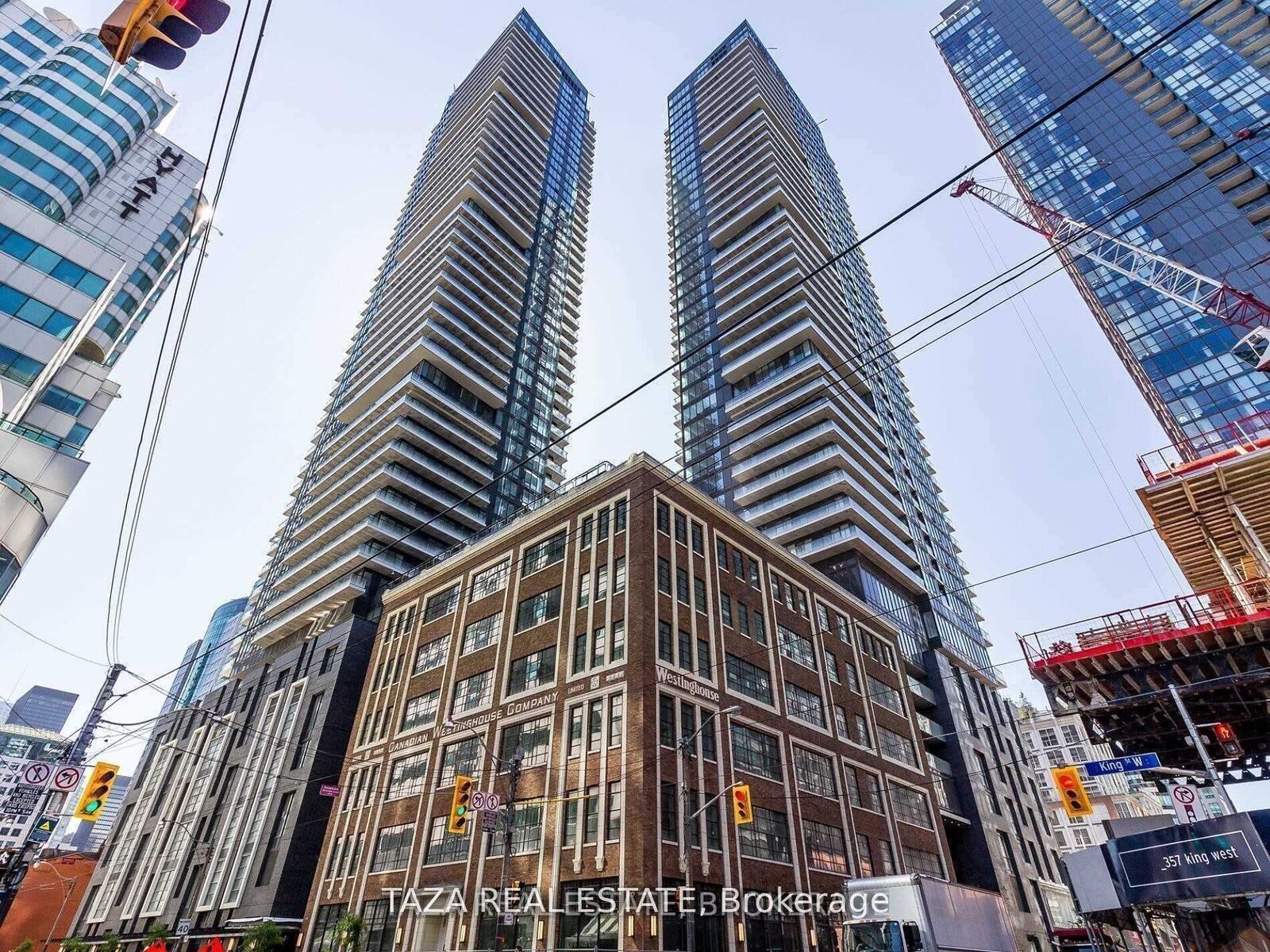 Property Photo: 125 Blue Jays Way 1505 ON M5V 0C4