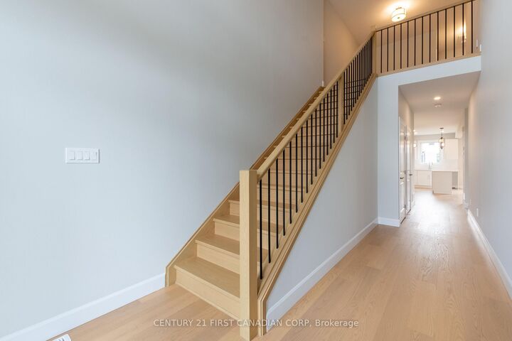 Property Photo: 6453 Royal Magnolia Avenue ON N6P 0K2