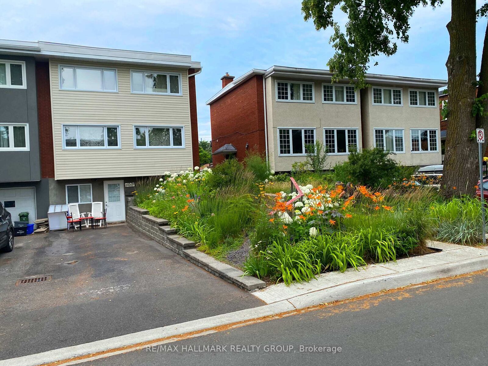 Property Photo: 668 Morin Street B ON K1K 3G9