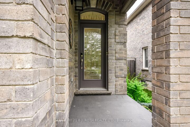 Property Photo: 20 Falcon Crescent ON L4N 0Y9
