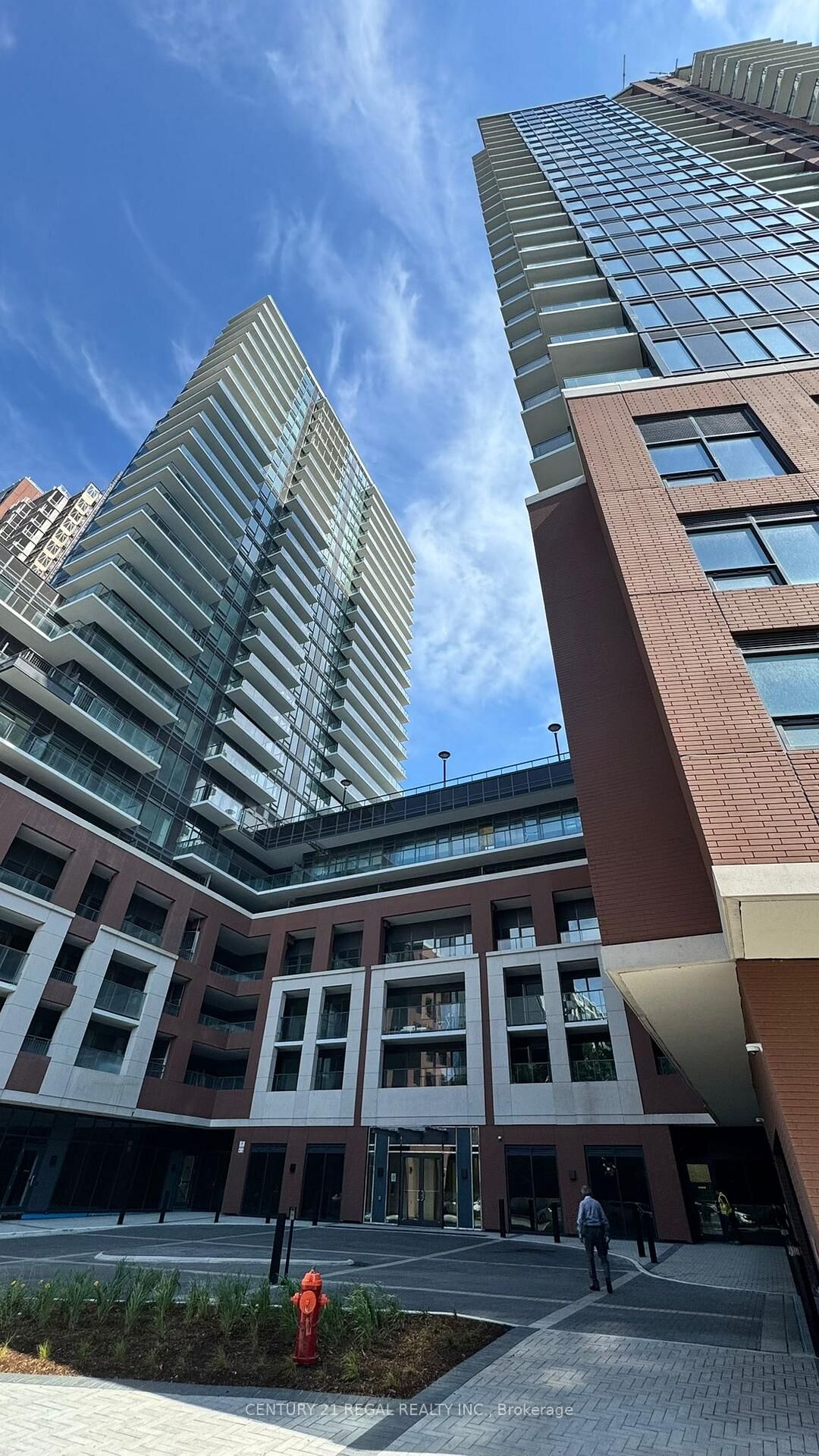 Property Photo: 4010 Eglinton Avenue W 427 ON M9A 0G5