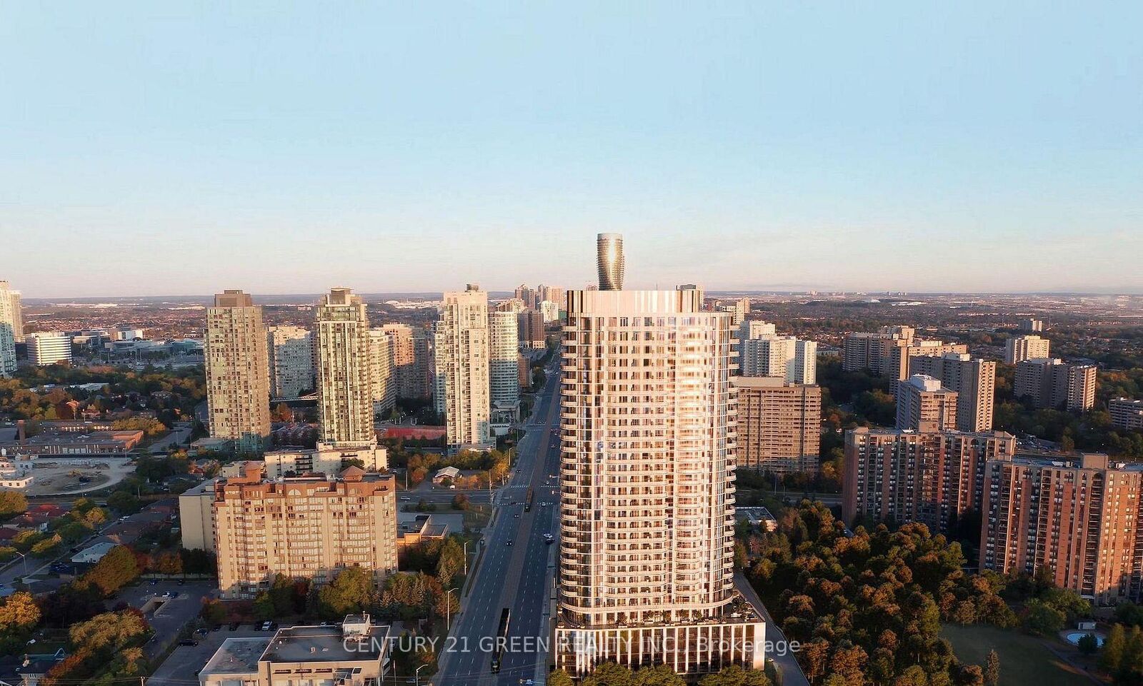 Property Photo: 1 Fairview Road E 516 ON L5A 4C6