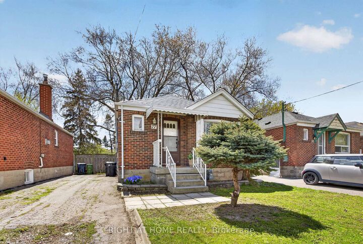 77 Elma Street — photo 1