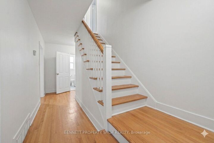 Property Photo: 1361 Summerville Avenue ON K1Z 8G9