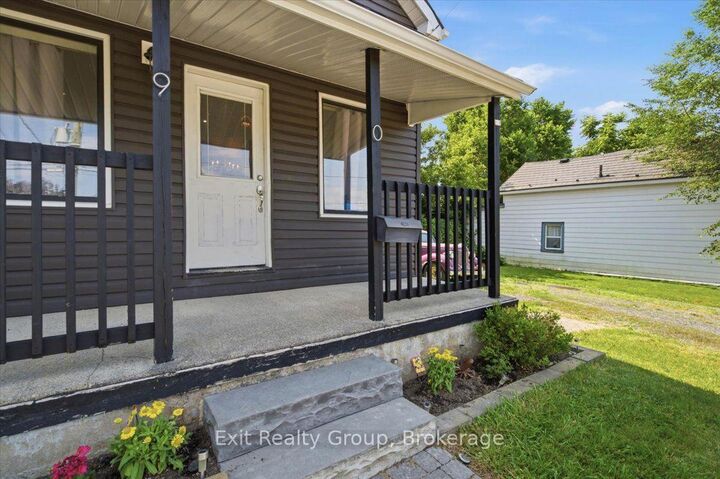 Property Photo: 90 Palace Road ON K7R 3B3