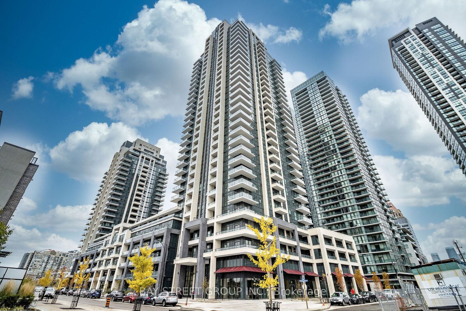 Photo de la propriété:  4055 Parkside Village Drive 2317  ON L5B 0K8 