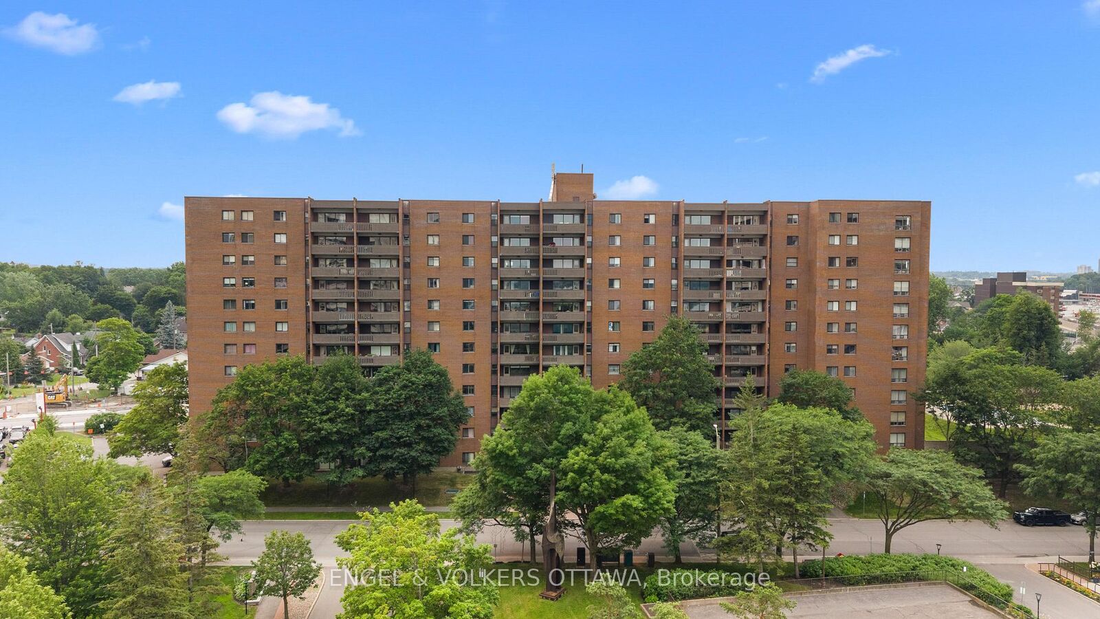 Property Photo: 1100 Ambleside Drive 516 ON K2B 8G6