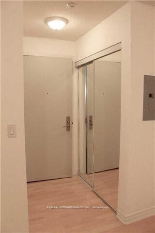 Property Photo:  761 Bay Street 303  ON M5G 2R2 