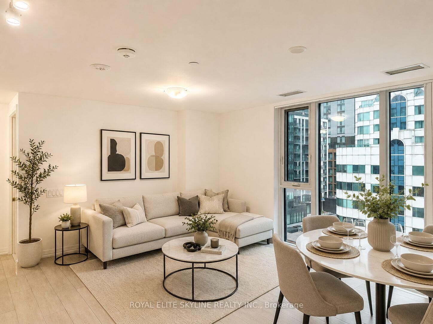 Property Photo: 400 King Street W 1008 ON M5V 0X8