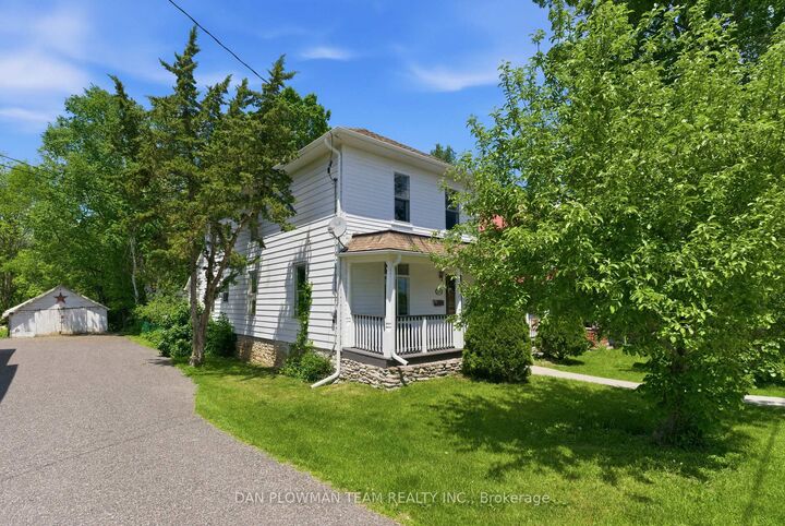 Property Photo:  202 Queen Street  ON K0L 1L0 