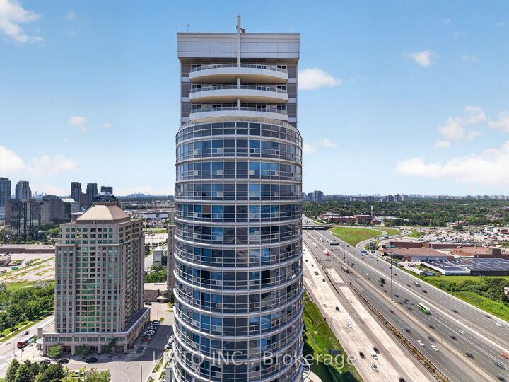 Property Photo: 38 Lee Centre Drive 3515 ON M1H 3J7