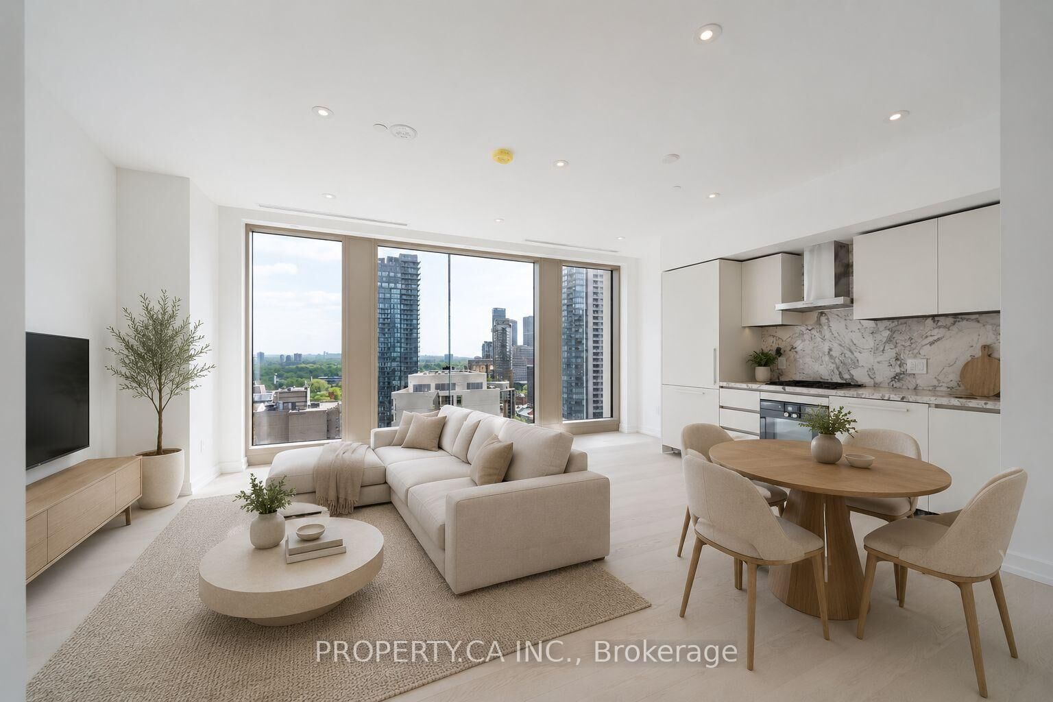 Property Photo:  50 Scollard Street 1801  ON M5R 2C4 
