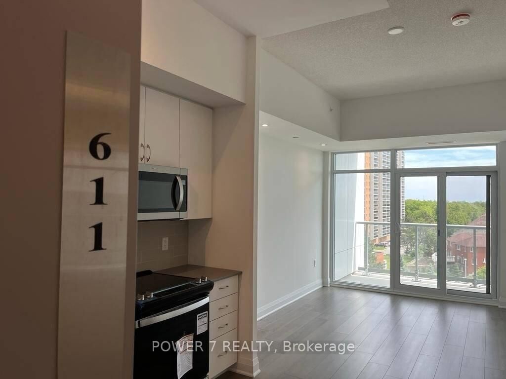 Property Photo: 3220 Sheppard Avenue N 611 ON M1T 3K3