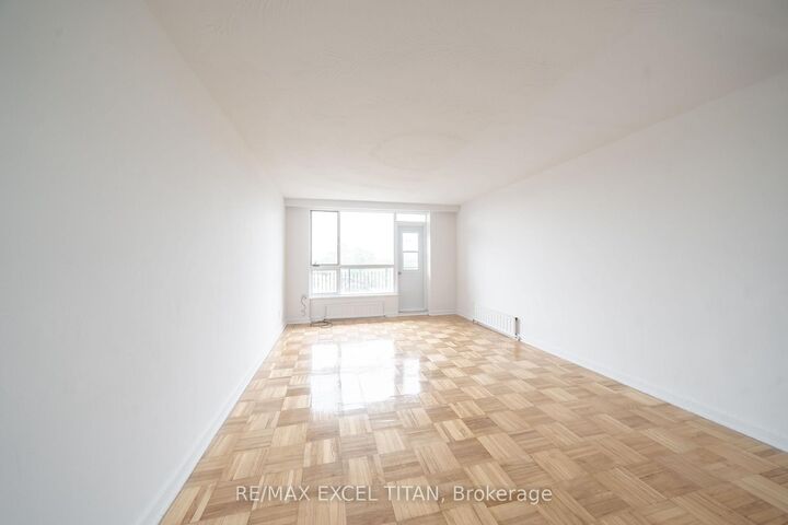 Property Photo:  165 Cosburn Avenue 615  ON M4J 2L3 