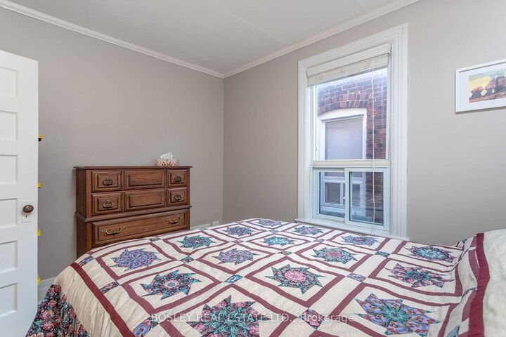 Property Photo:  774 Gladstone Avenue  ON M6H 3J6 