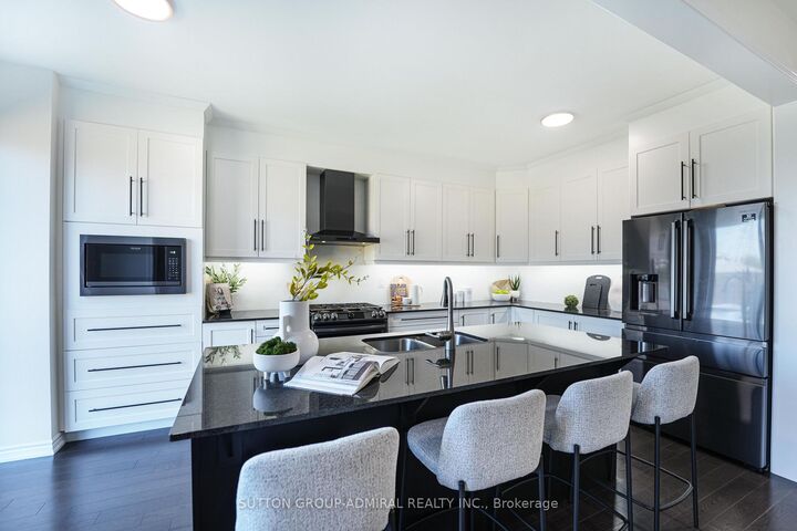 Property Photo: 18 Morning Sparrow Drive ON L4H 5A6