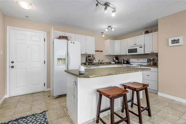 Property Photo: 129 Back Rd #204 BC V9N 3W5