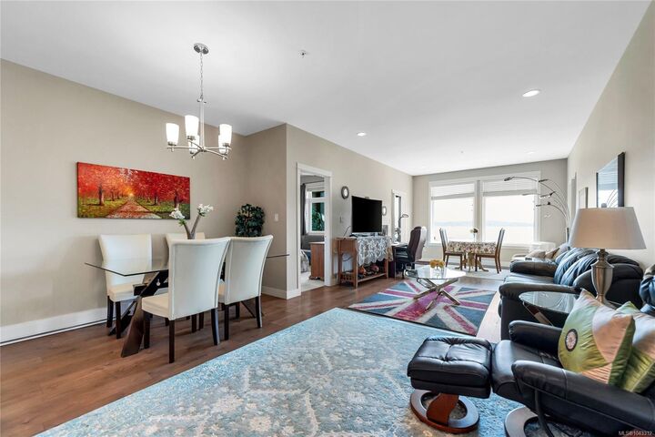 Property Photo:  1533 Joan Ave #301  BC V0R 1R0 