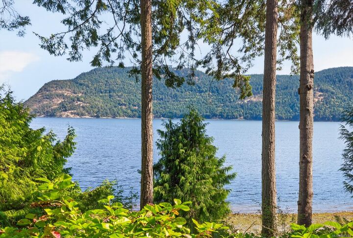 Property Photo: 8873 Stoney Hill Rd BC V9L 5Y4