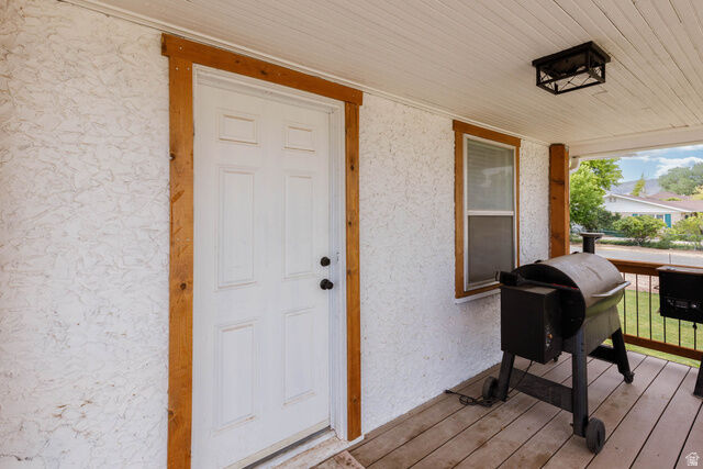 Property Photo:  91 S 400 E  UT 84654 