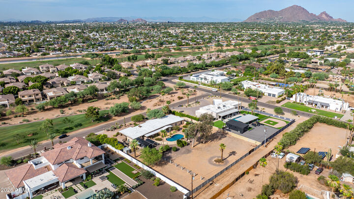Property Photo: 8622 E Cactus Wren Road 27 AZ 85250