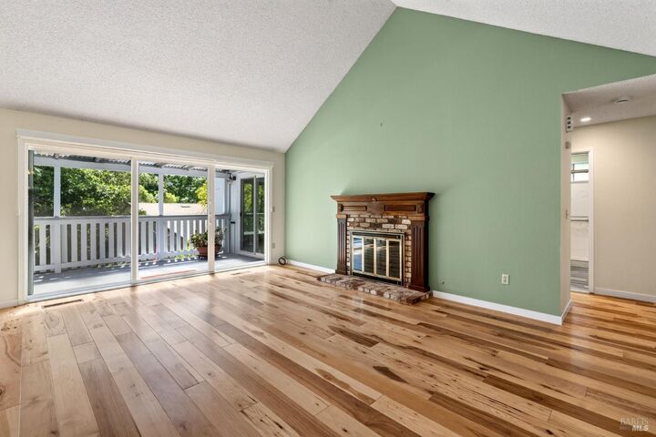 Property Photo: 6447 Mesa Oaks Court CA 95409