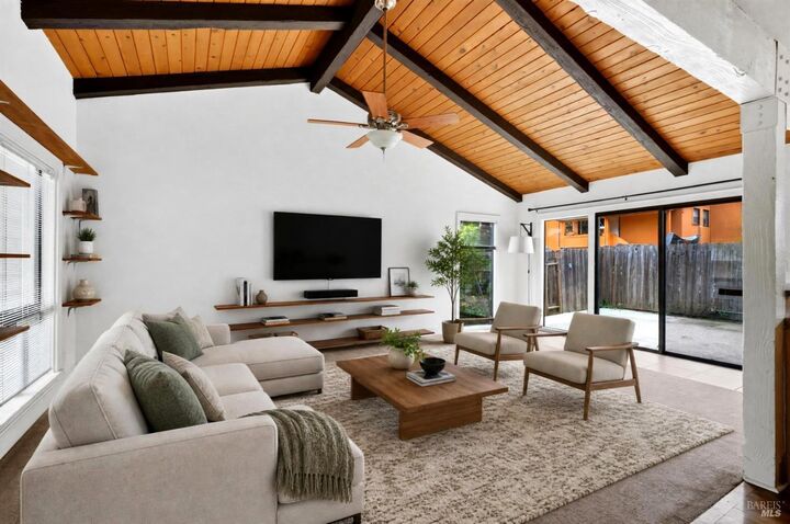 Property Photo:  1059 W Standley Street  CA 95482 