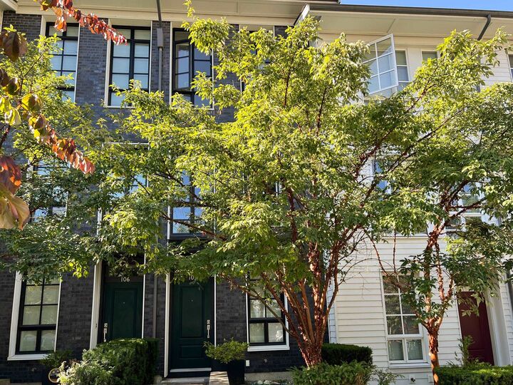 548 Foster Avenue 105 — photo 1