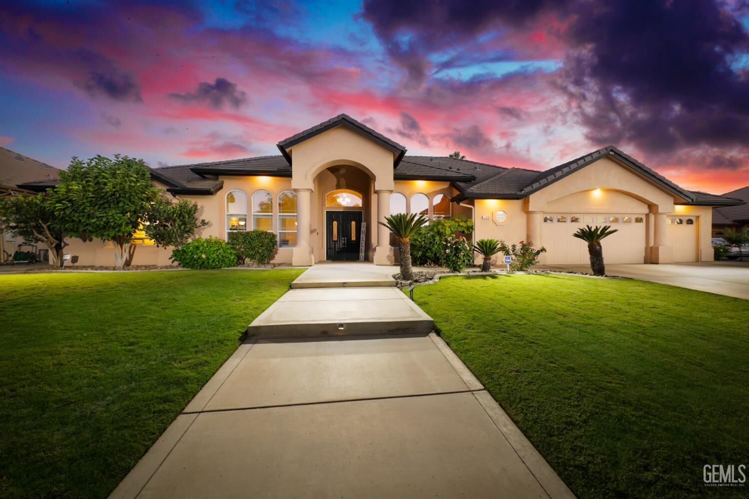 Property Photo:  11509 Buffington Street  CA 93312 