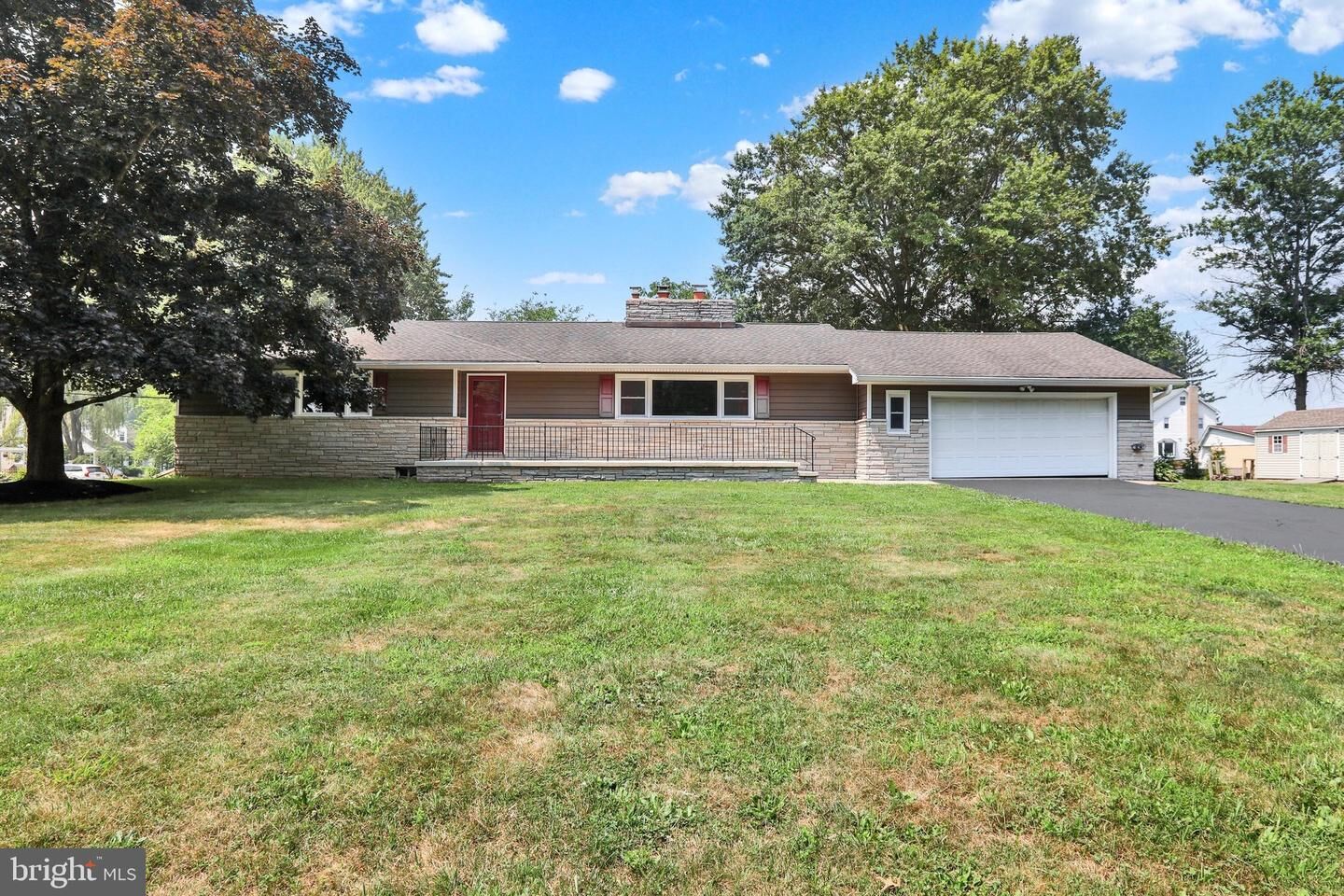 Property Photo: 3 Woodcliffe Drive NJ 08690