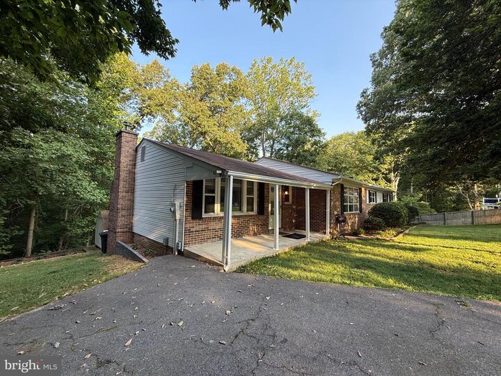 Property Photo: 29781 Oak Road MD 20659
