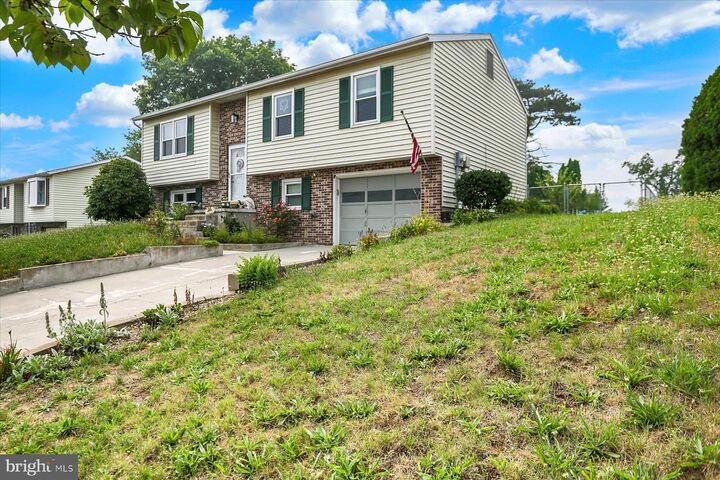 Property Photo:  6255 Warren Avenue  PA 17112 