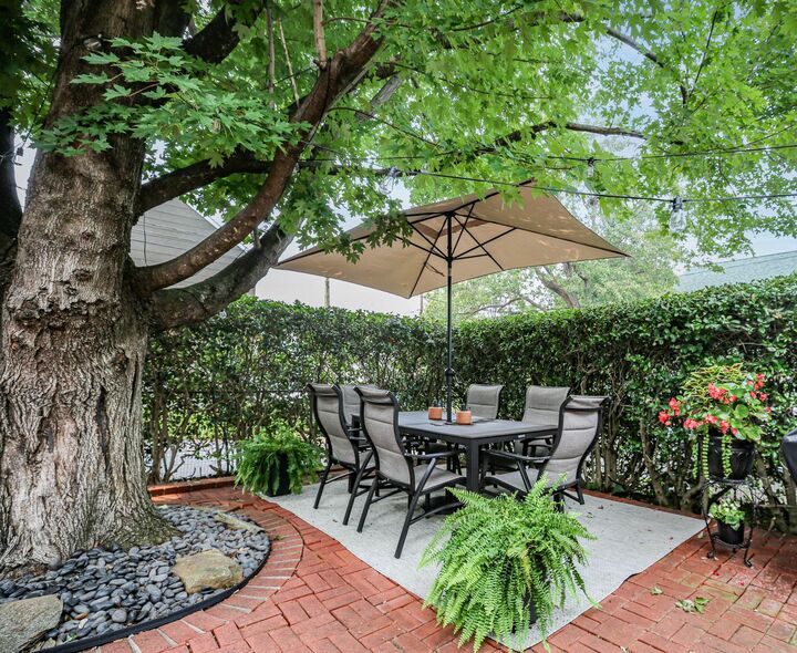 Property Photo: 1518 Caroline Street VA 22401