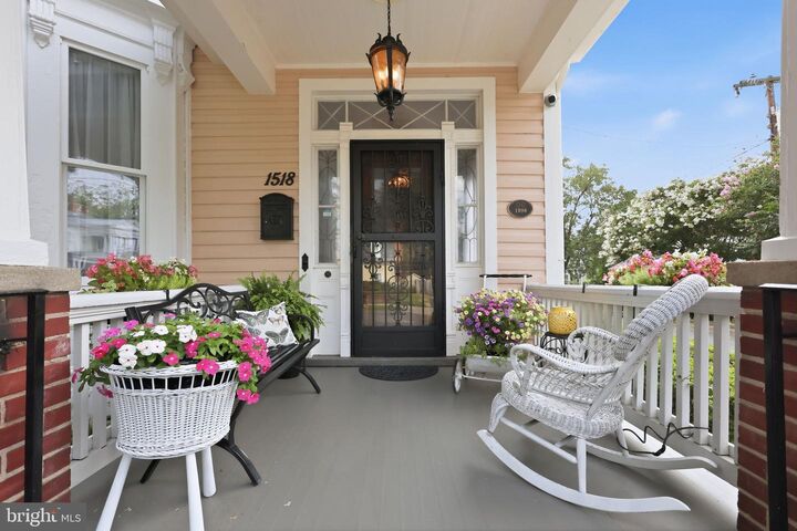 Property Photo: 1518 Caroline Street VA 22401