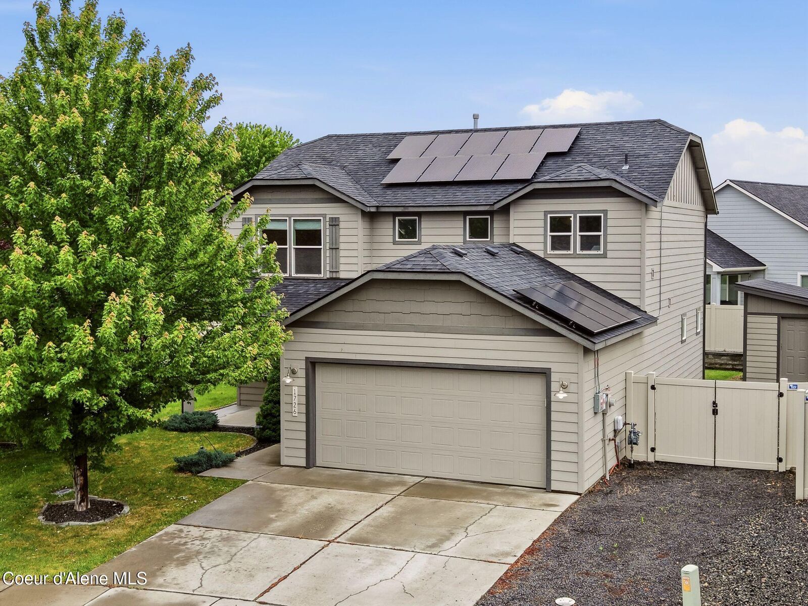 Property Photo: 1726 N Caufield Ct WA 99016