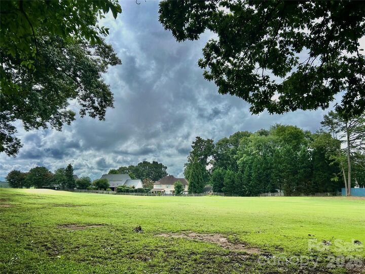 Property Photo: 413 Eastwood Drive NC 28146