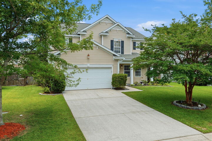 Property Photo: 406 Glenmore Drive SC 29461
