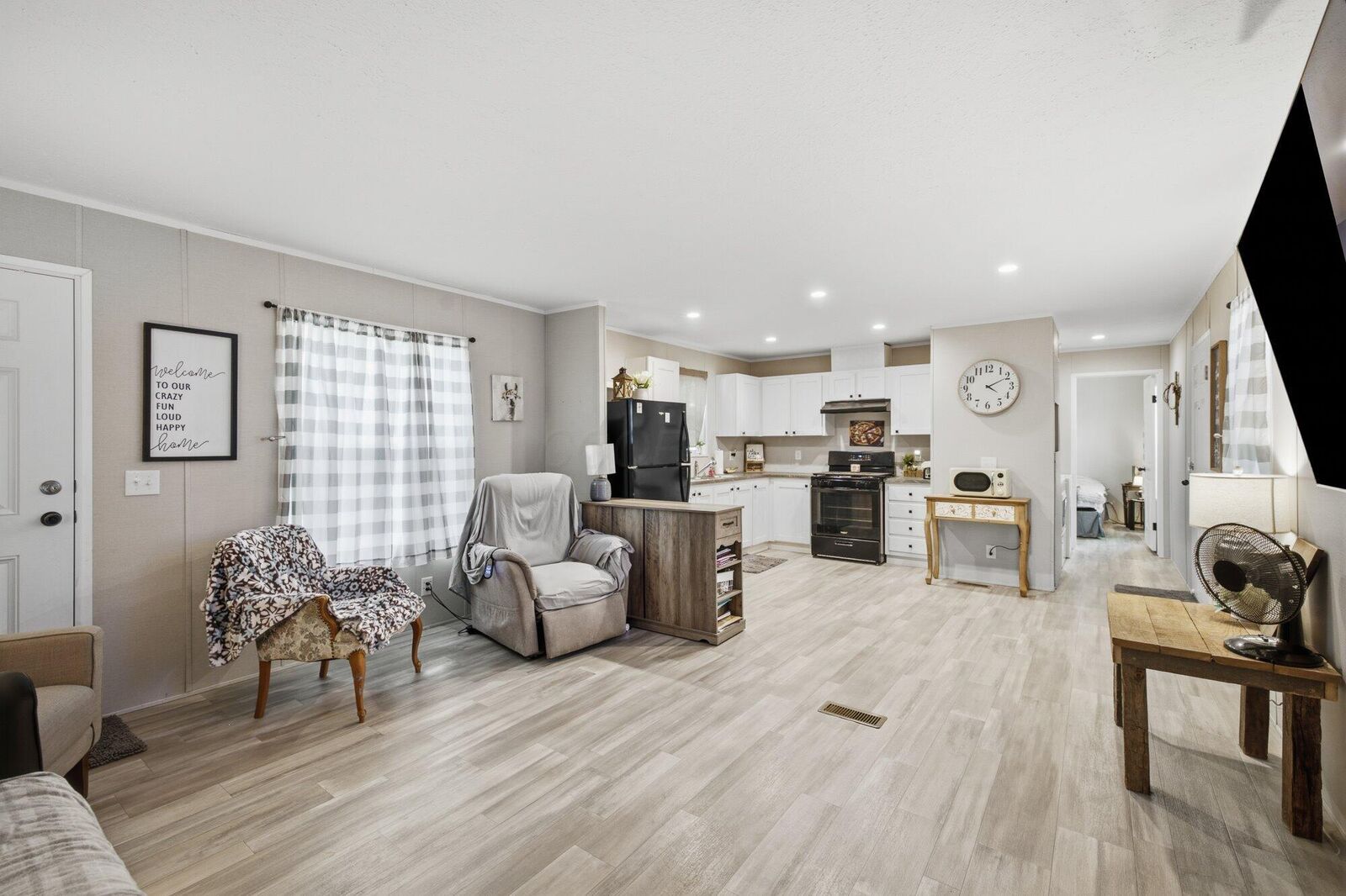 Property Photo: 1260 State Route 97 E OH 44813