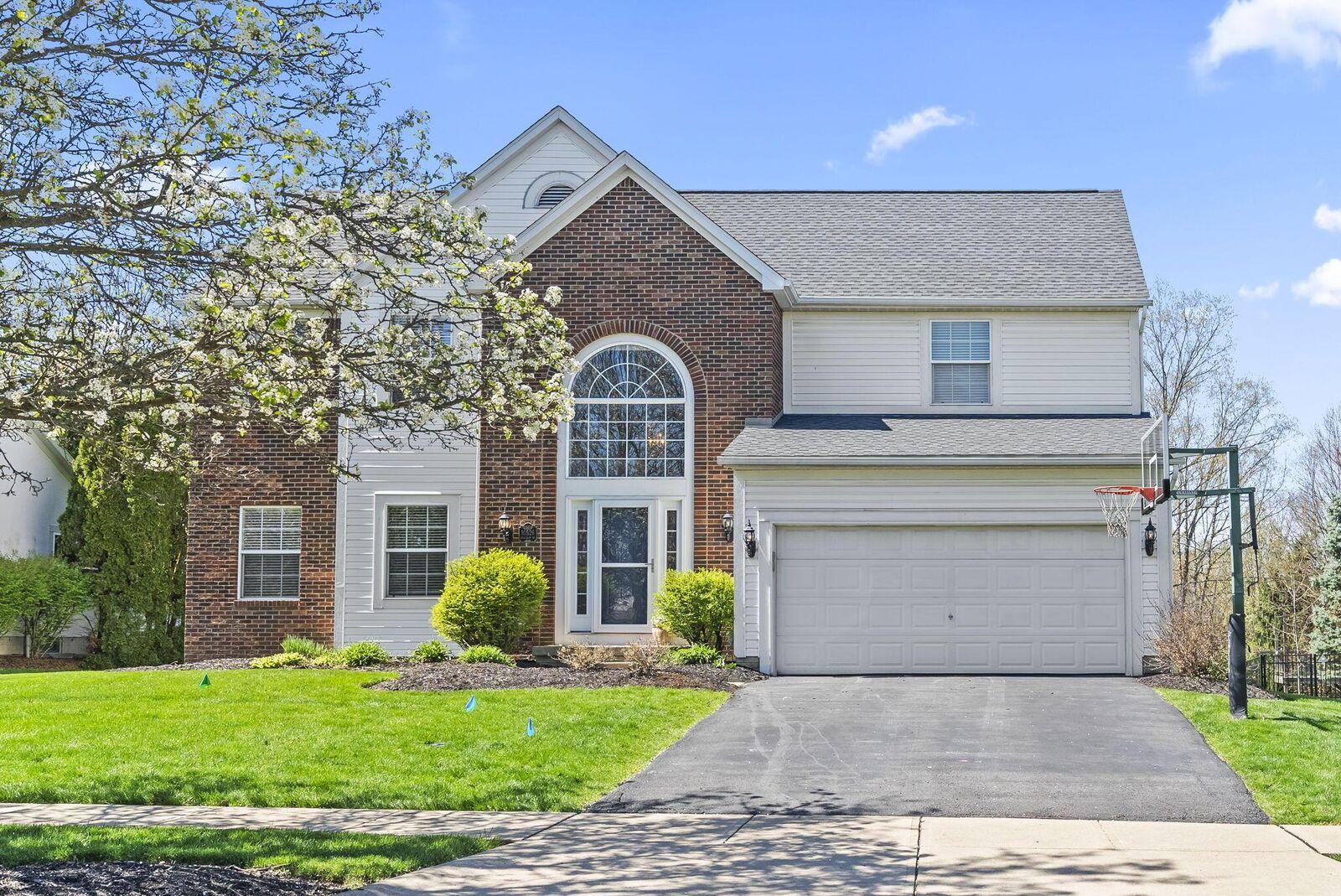 Property Photo:  10526 Stoneham Drive  OH 43065 