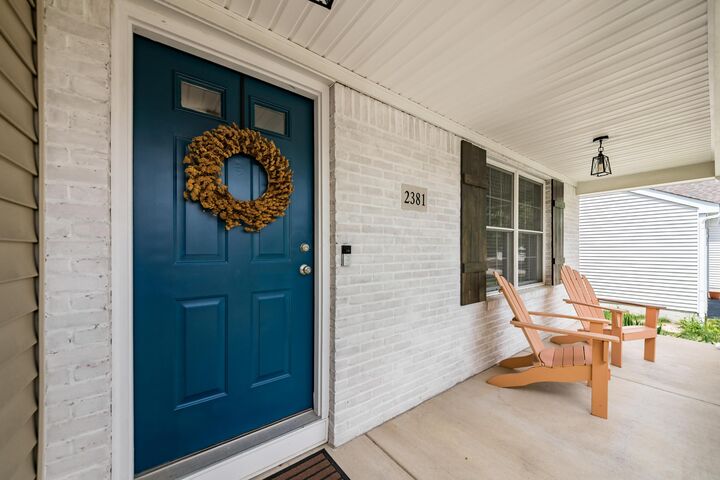 Property Photo: 2381 Smokehill Drive OH 43228