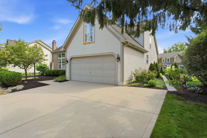 Property Photo:  4584 Schirtzinger Road  OH 43026 