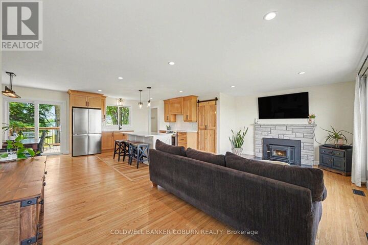 Property Photo: 11895 Cloverdale Road ON K0C 2K0