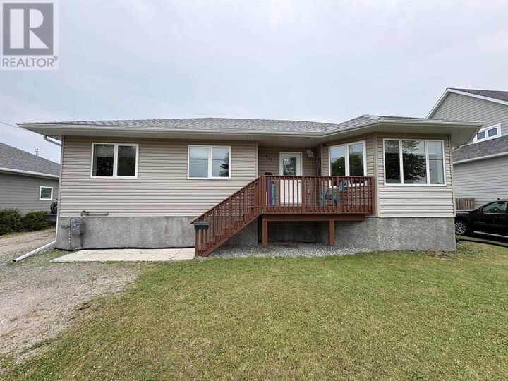 Property Photo:  832 Williams Ave  ON P9A 0A5 