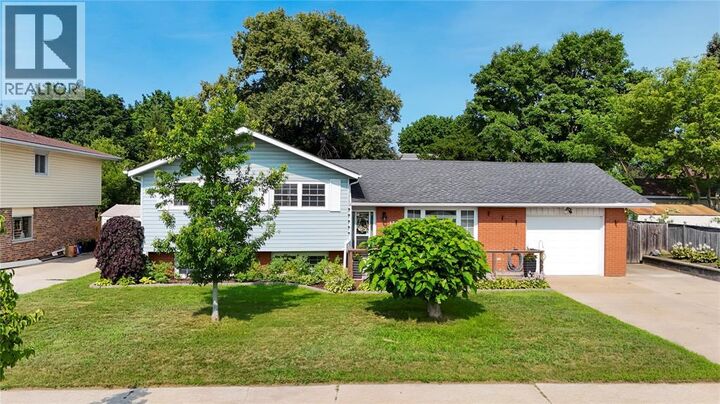 Property Photo:  1309 Indian Road  ON N7V 4C6 