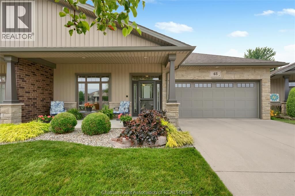 Property Photo: 48 Veranda Court ON N7L 0B4