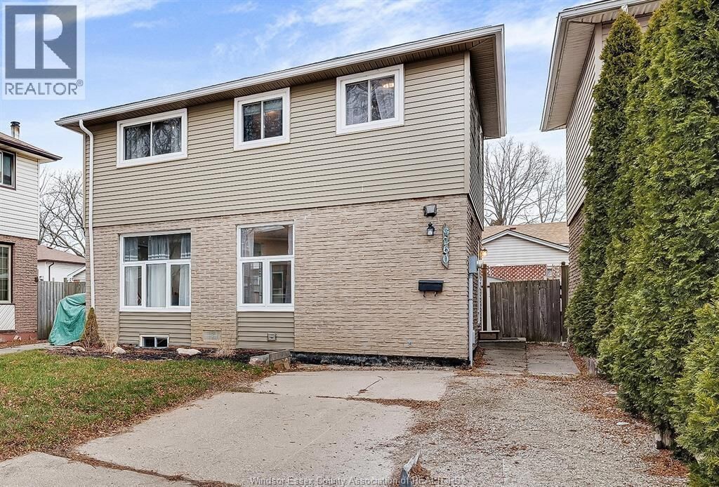 Property Photo: 9260 Arncliffe Court ON B8S 4J9