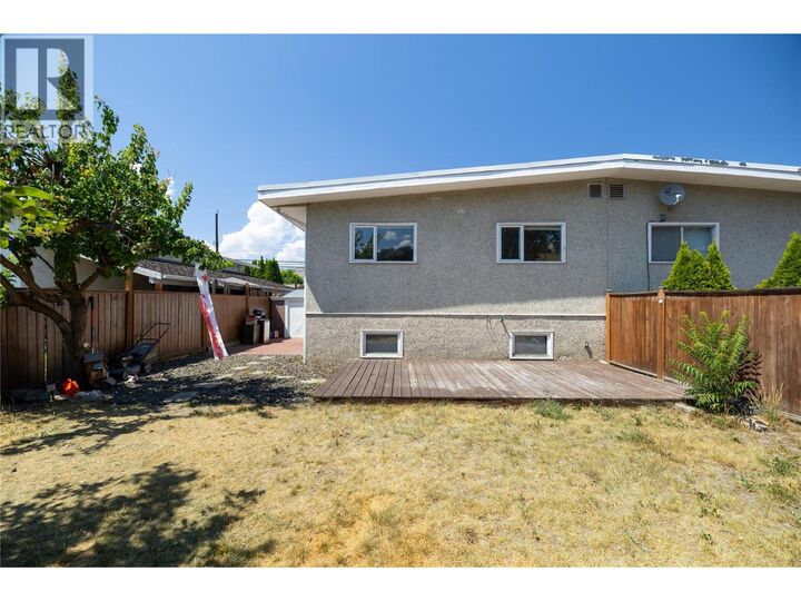 Property Photo: 1709 43 Street BC V1T 6K7